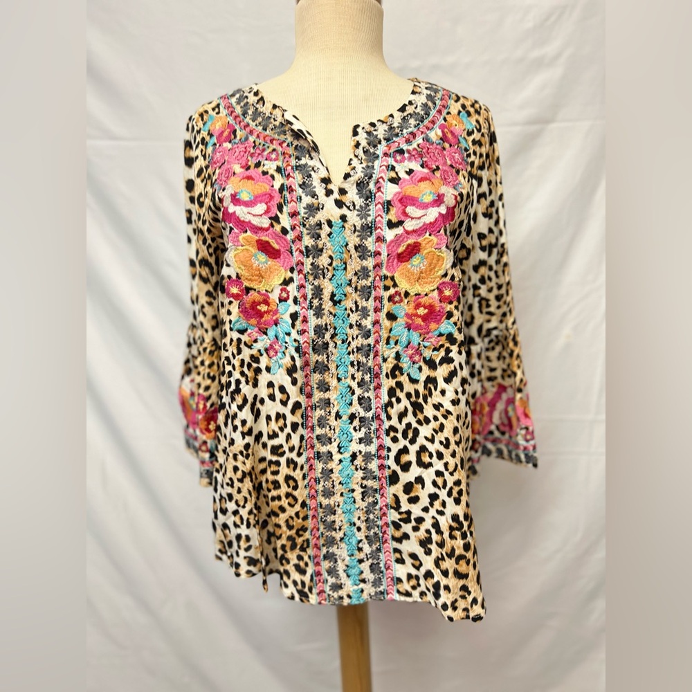 Leopard Print Embroidered V-Neck blouse